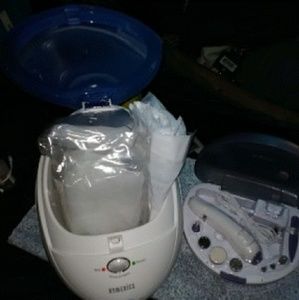 Machine for pedicure and manicure